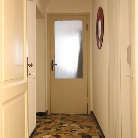 The House Of Painting Apartment Siena
